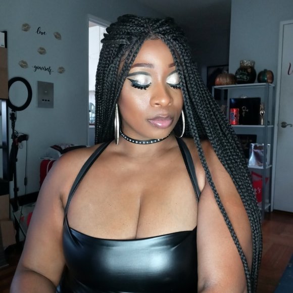 Meet your Posher, Tiffy G. - Picture 11 of 16